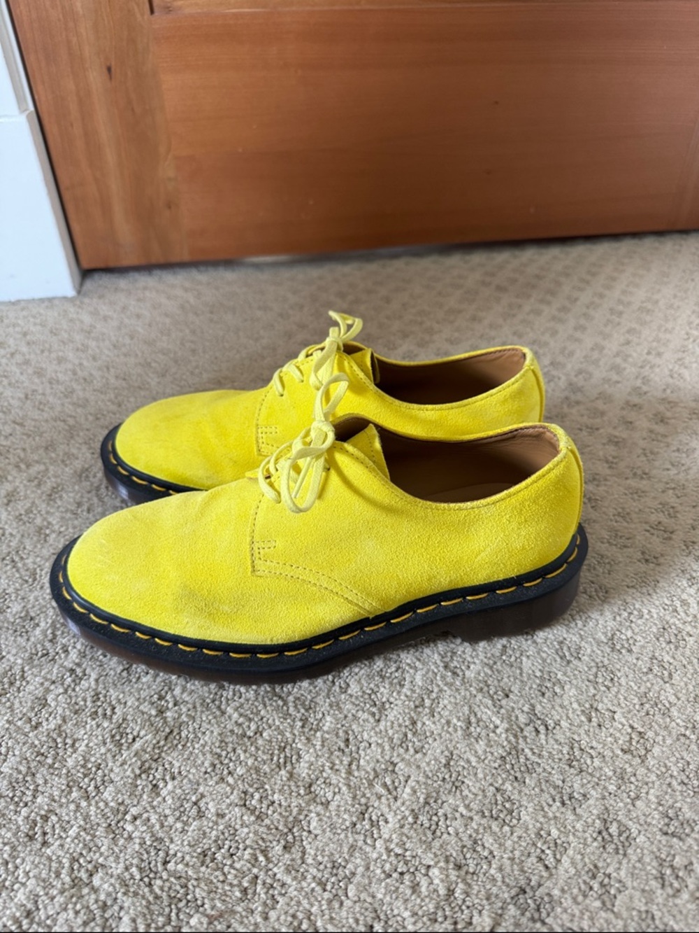 Doc Martens Yellow Suede Derby Shoes Mens 5 Women's 7 - Picture 2 of 4
